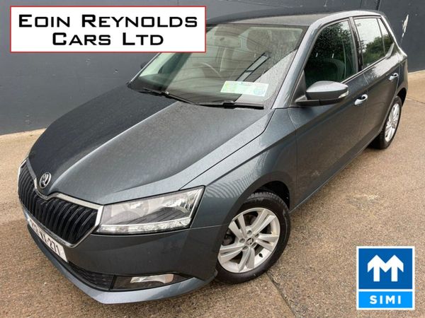 Skoda Fabia Hatchback, Petrol, 2021, Grey