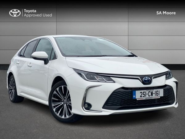 Toyota Corolla Saloon, Petrol Hybrid, 2025, White