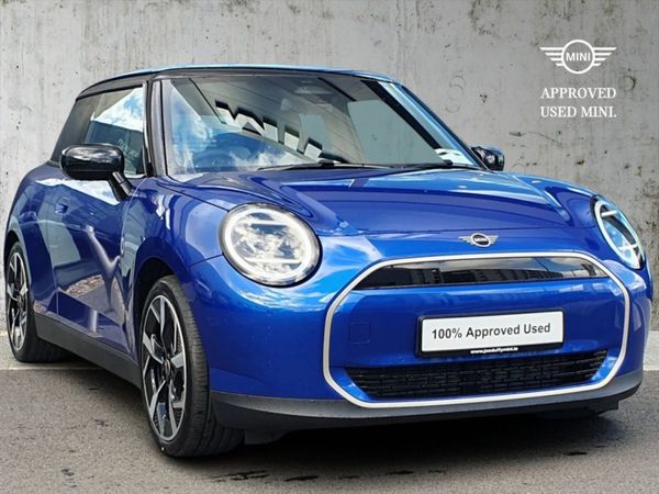 Mini Cooper Hatchback, Electric, 2025, Blue