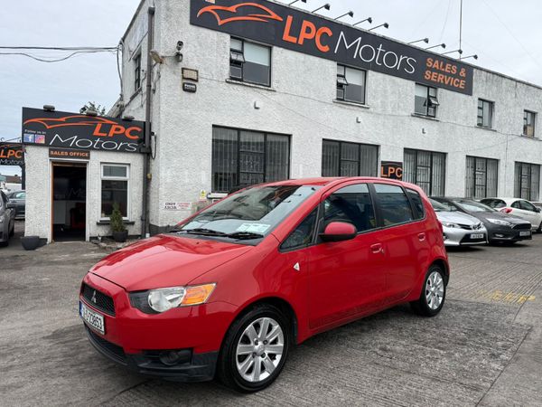 Mitsubishi Colt MPV, Petrol, 2012, Red