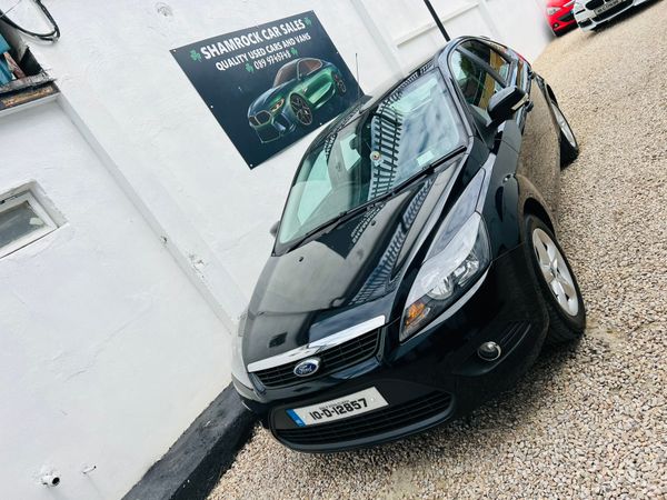 Ford Focus Hatchback, Petrol, 2010, Black