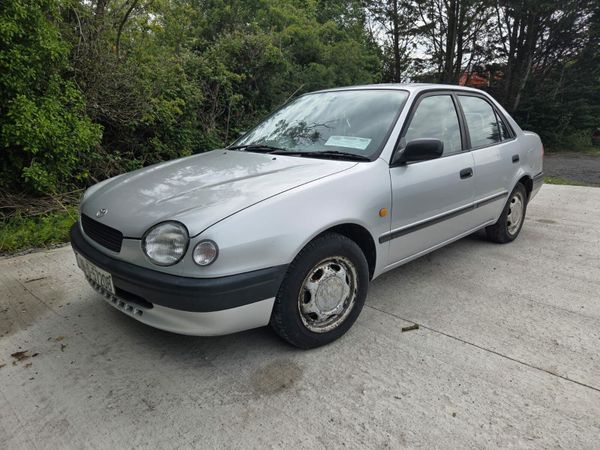 Toyota Corolla Saloon, Petrol, 1998, Grey