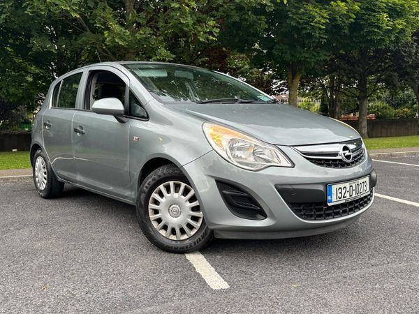 Opel Corsa Hatchback, Petrol, 2013, Silver