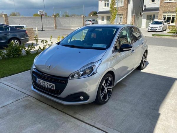 Peugeot 208 Hatchback, Petrol, 2018, Silver
