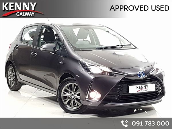 Toyota Yaris Hatchback, Petrol Hybrid, 2018, Grey