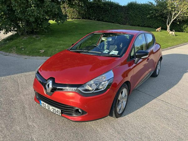 Renault Clio Hatchback, Diesel, 2015, Red