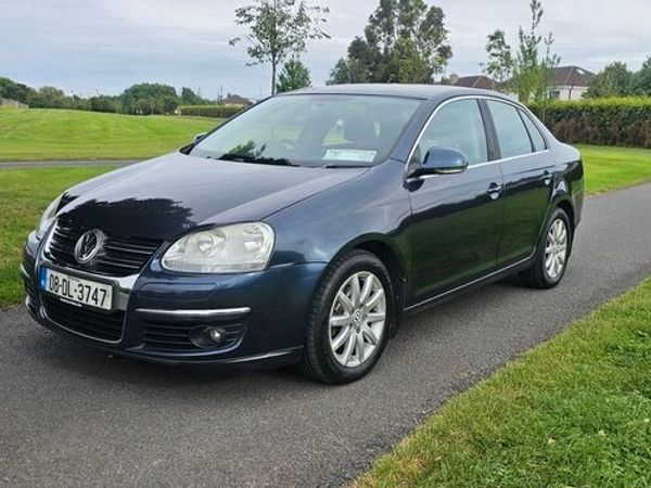 Volkswagen Jetta Saloon, Petrol, 2008, Blue