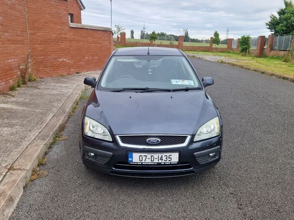 Ford Focus Hatchback, Petrol, 2007, Grey