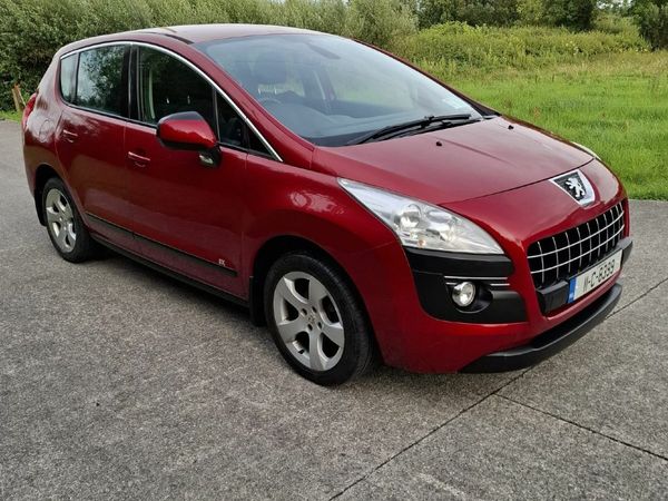 Peugeot 3008 MPV, Diesel, 2011, Red