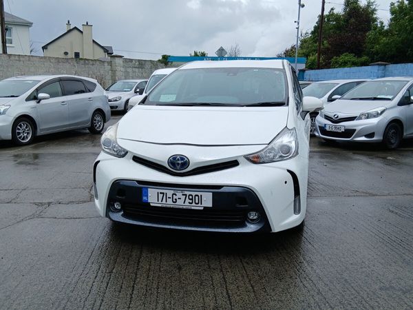 Toyota Prius MPV, Petrol Hybrid, 2017, White