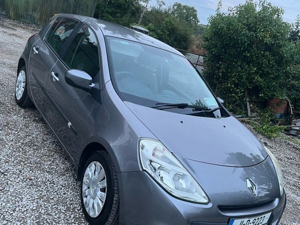 Renault Clio Hatchback, Ethanol Petrol, 2011, Grey