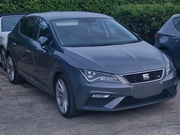 SEAT Leon Hatchback, Diesel, 2018, Grey