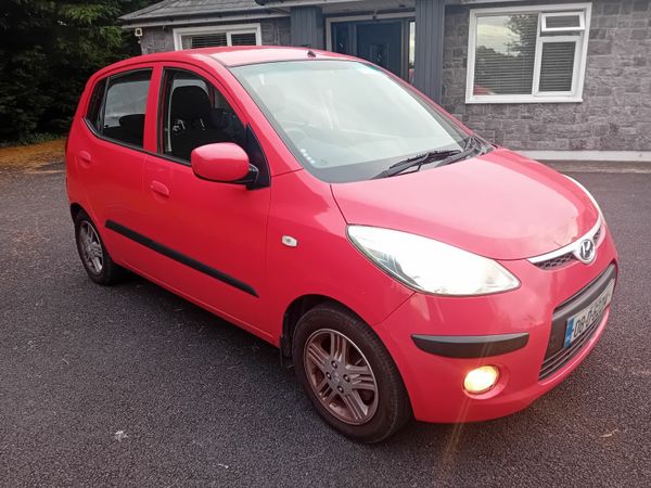 Hyundai i10 Hatchback, Petrol, 2008, Red