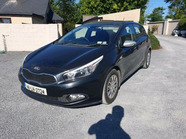 Kia Rio Hatchback, Petrol, 2012, Red