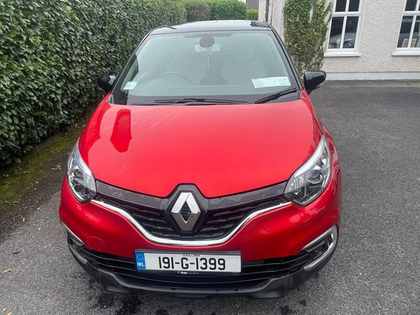 Renault Captur Hatchback, Petrol, 2019, Red