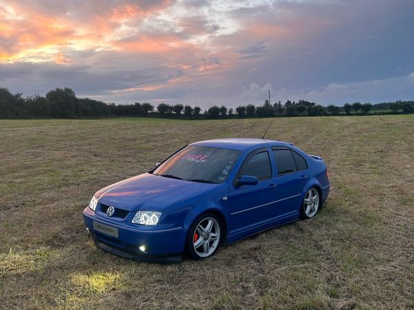 Volkswagen Bora Saloon, Diesel, 2002, Blue