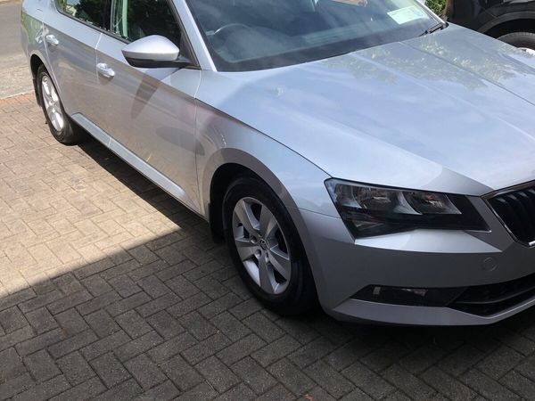 Skoda Superb Saloon, Diesel, 2018, Grey