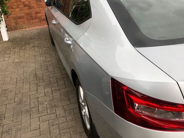 Skoda Superb Saloon, Diesel, 2018, Grey