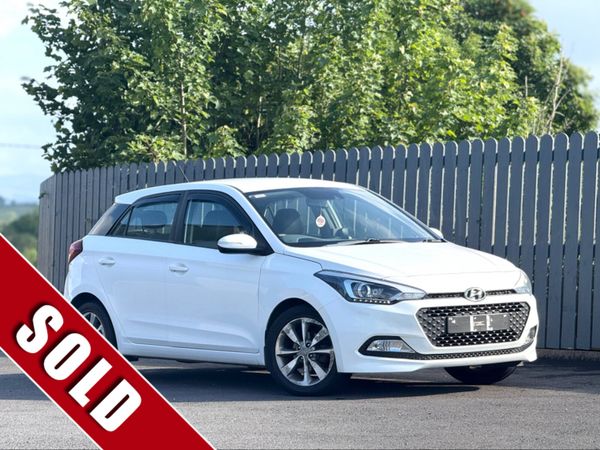 Hyundai i20 Hatchback, Petrol, 2015, White