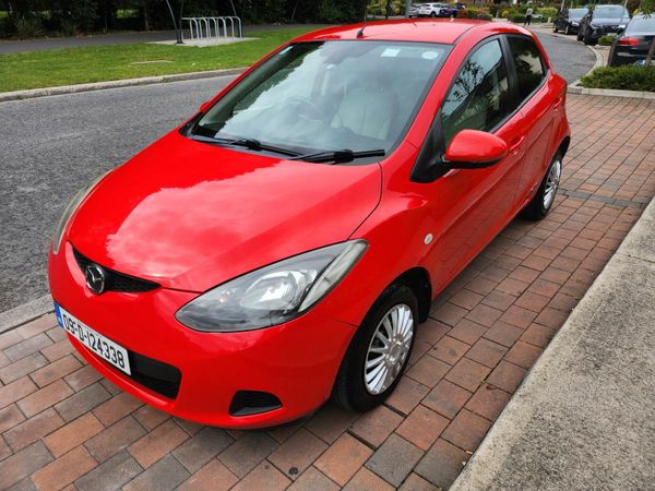 Mazda Demio MPV, Petrol, 2009, Red