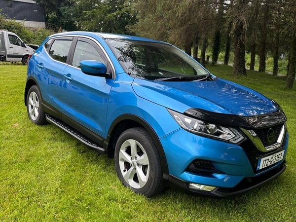 Nissan Qashqai SUV, Diesel, 2017, Blue