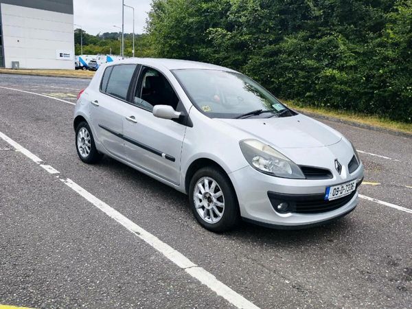 Renault Clio Hatchback, Ethanol Petrol, 2009, Silver