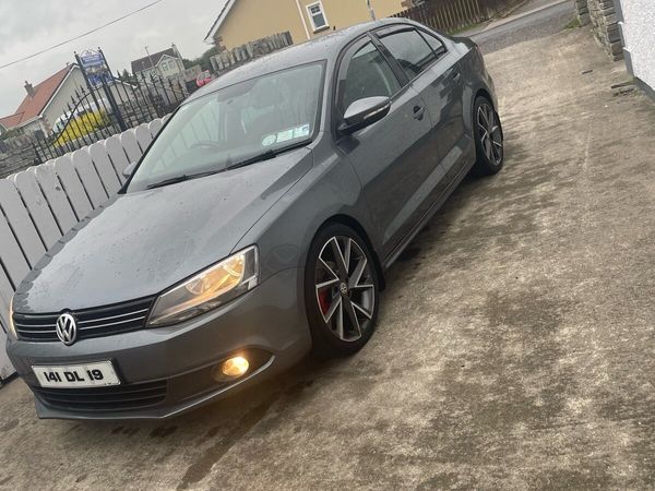 Volkswagen Jetta Saloon, Diesel, 2014, Grey