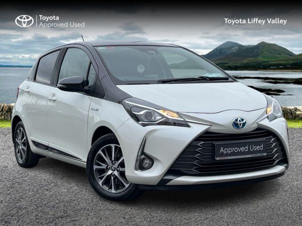 Toyota Yaris Hatchback, Petrol Hybrid, 2019, White