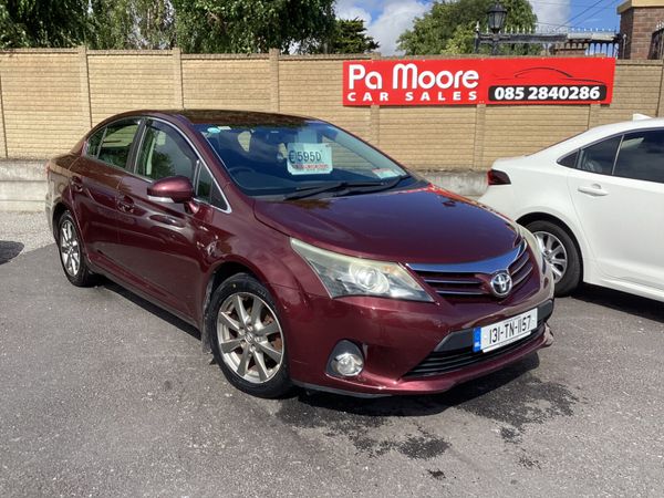 Toyota Avensis Saloon, Diesel, 2013, Red