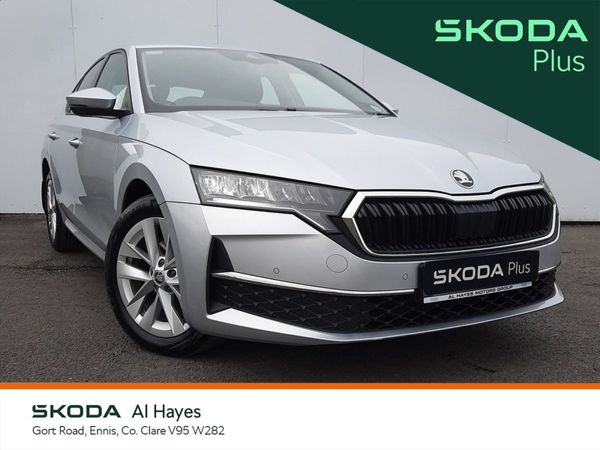 Skoda Octavia Saloon, Diesel, 2024, Silver