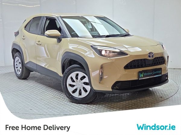 Toyota Yaris Cross Hatchback, Petrol Hybrid, 2021, Beige