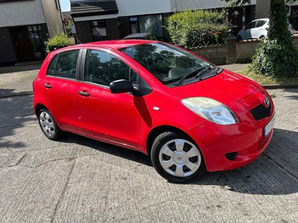 Toyota Yaris Hatchback, Petrol, 2007, Red