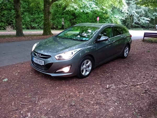 Hyundai i40 Estate, Diesel, 2012, Silver