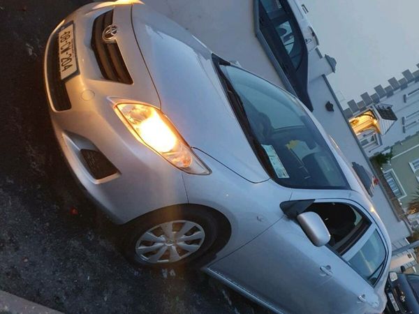 Toyota Corolla Saloon, Petrol, 2008, Silver
