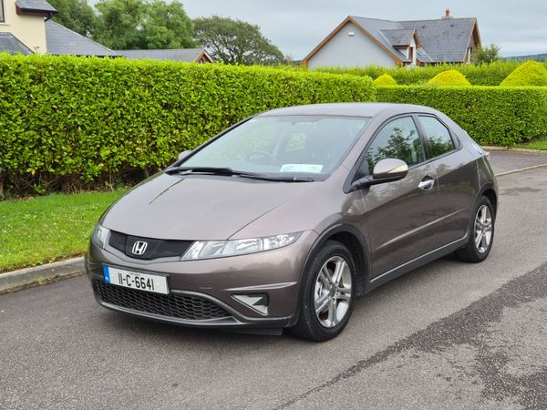 Honda Civic Hatchback, Petrol, 2011, Beige