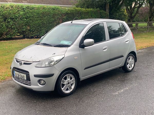Hyundai i10 Hatchback, Petrol, 2010, Silver