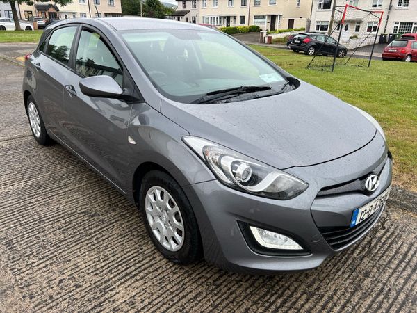Hyundai i30 Hatchback, Petrol, 2012, Grey