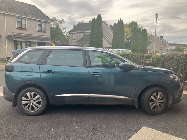 Peugeot 5008 MPV, Diesel, 2017, Green