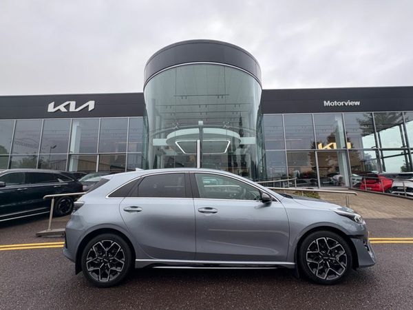 Kia Ceed Hatchback, Petrol, 2025, Silver