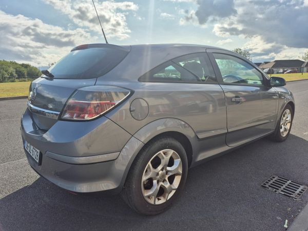 Vauxhall Astra Hatchback, Petrol, 2006, Grey