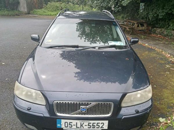 Volvo V70 Estate, Petrol, 2005, Blue