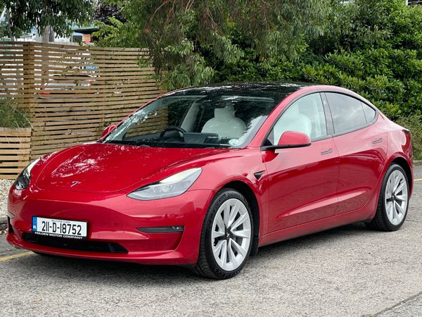 Tesla Model 3 Saloon, Electric, 2021, Red