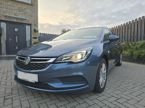 Vauxhall Astra Hatchback, Diesel, 2016, Blue