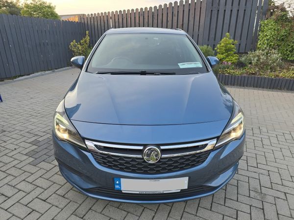 Vauxhall Astra Hatchback, Diesel, 2016, Blue