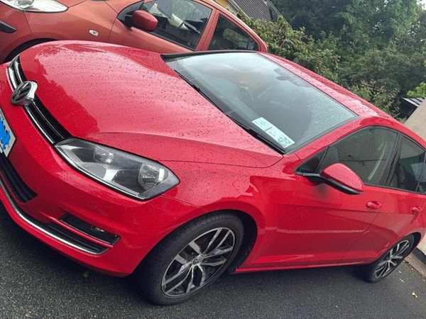 Volkswagen Golf Estate, Petrol, 2016, Red