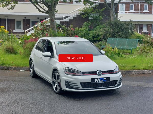 Volkswagen Golf Hatchback, Petrol, 2014, White