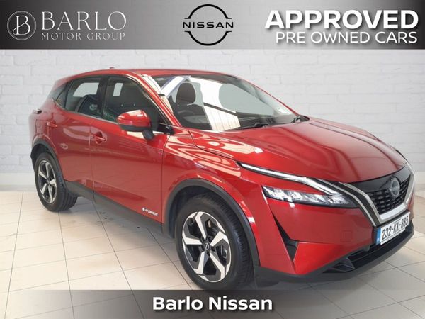 Nissan Qashqai MPV, Petrol Hybrid, 2023, Red