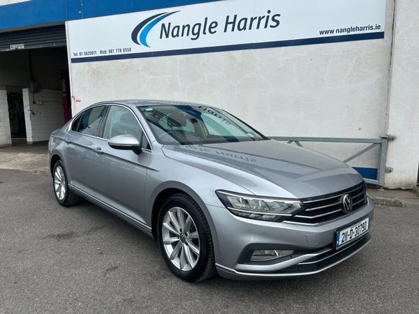 Volkswagen Passat Saloon, Diesel, 2021, Grey