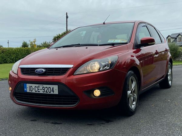 Ford Focus Hatchback, Diesel, 2010, Red