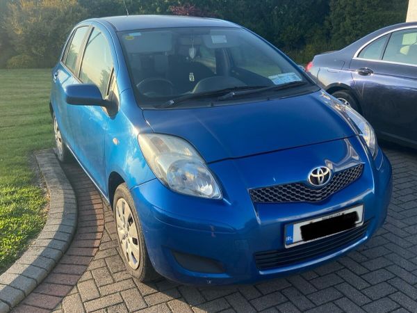 Toyota Yaris Hatchback, Petrol, 2010, Blue